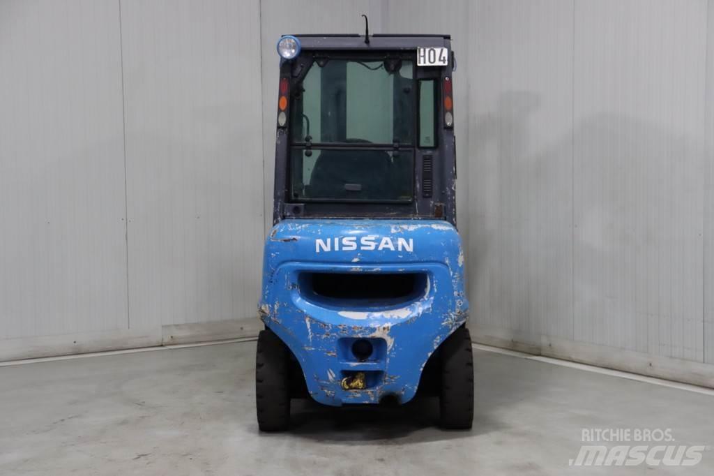 Nissan FGD02A30Q Diesel trucks