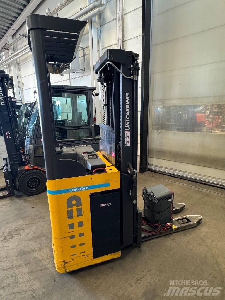 Atlet ASN160 Self propelled stackers