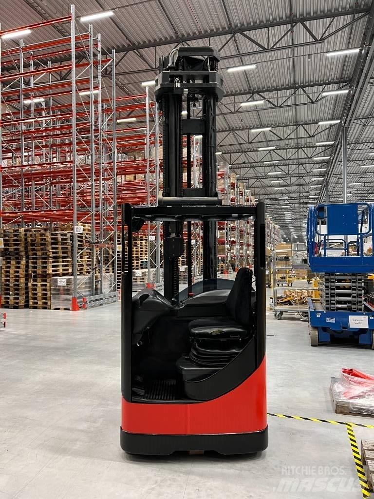 Linde R16S Reach trucks