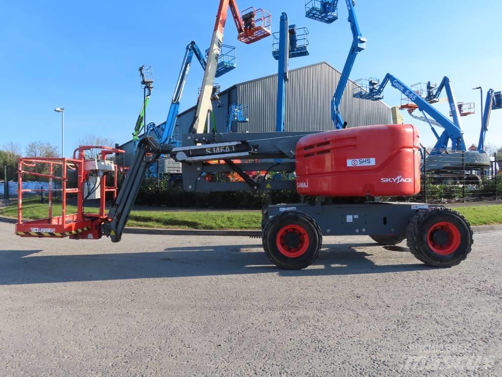 SkyJack SJ 46 AJ Articulated boom lifts