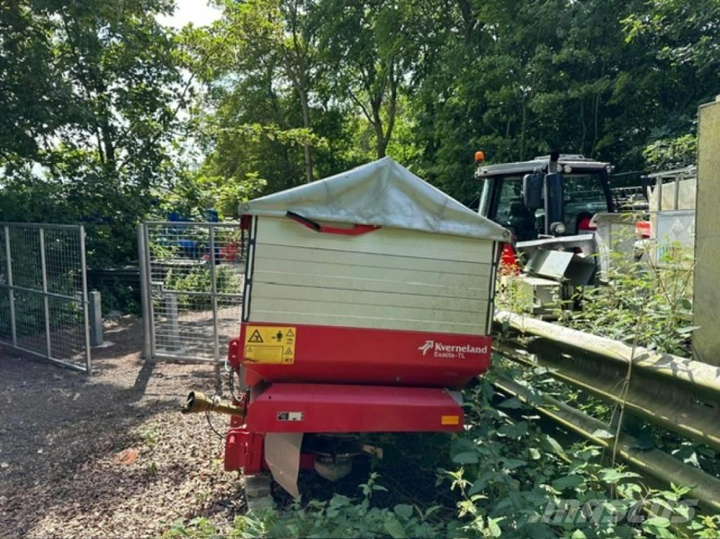 Kverneland TL3900 Mineral spreaders