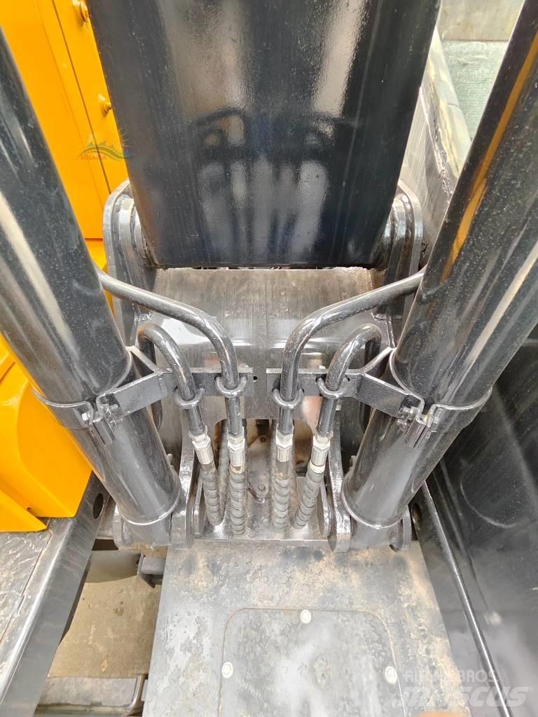 Hyundai R 150 W Wheeled excavators