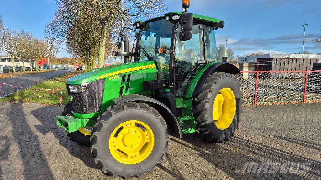 John Deere 5090 R Tractors