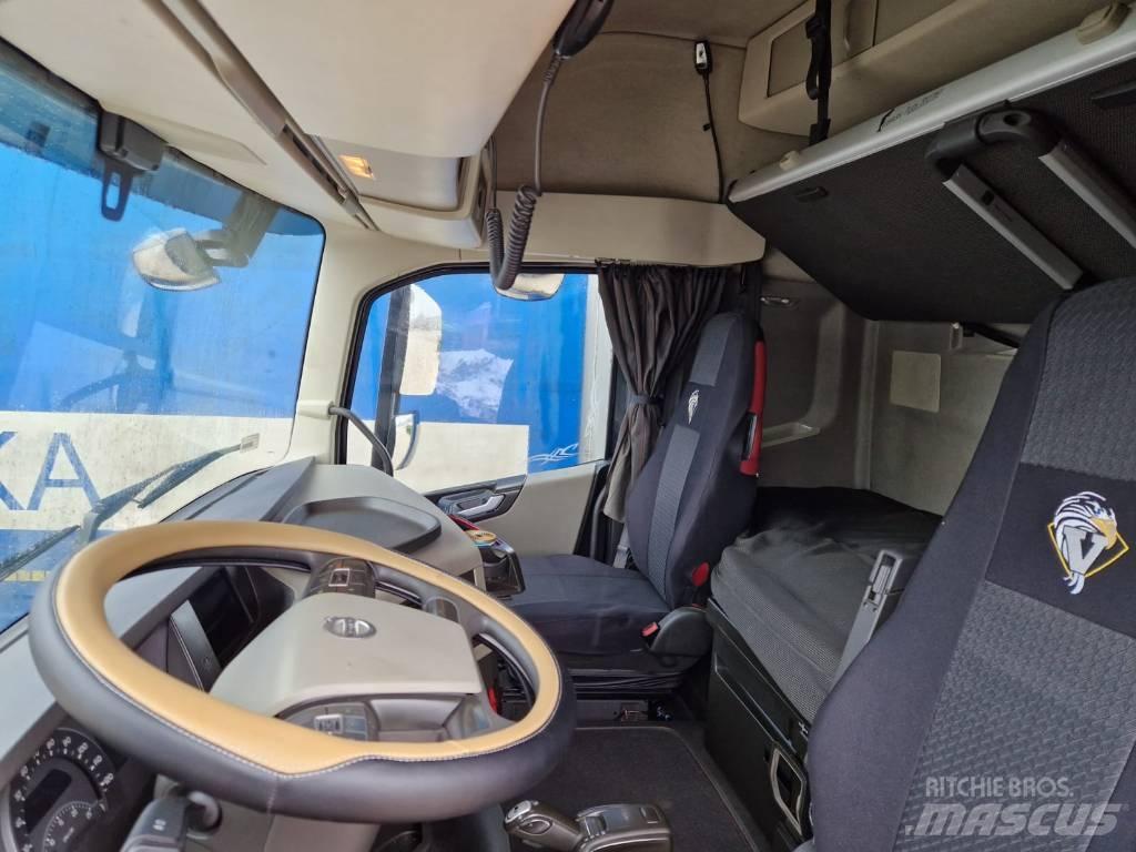 Volvo FH4 6x2 500HP Tractor Units