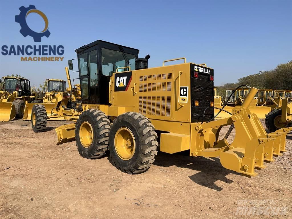 CAT 140H Graders