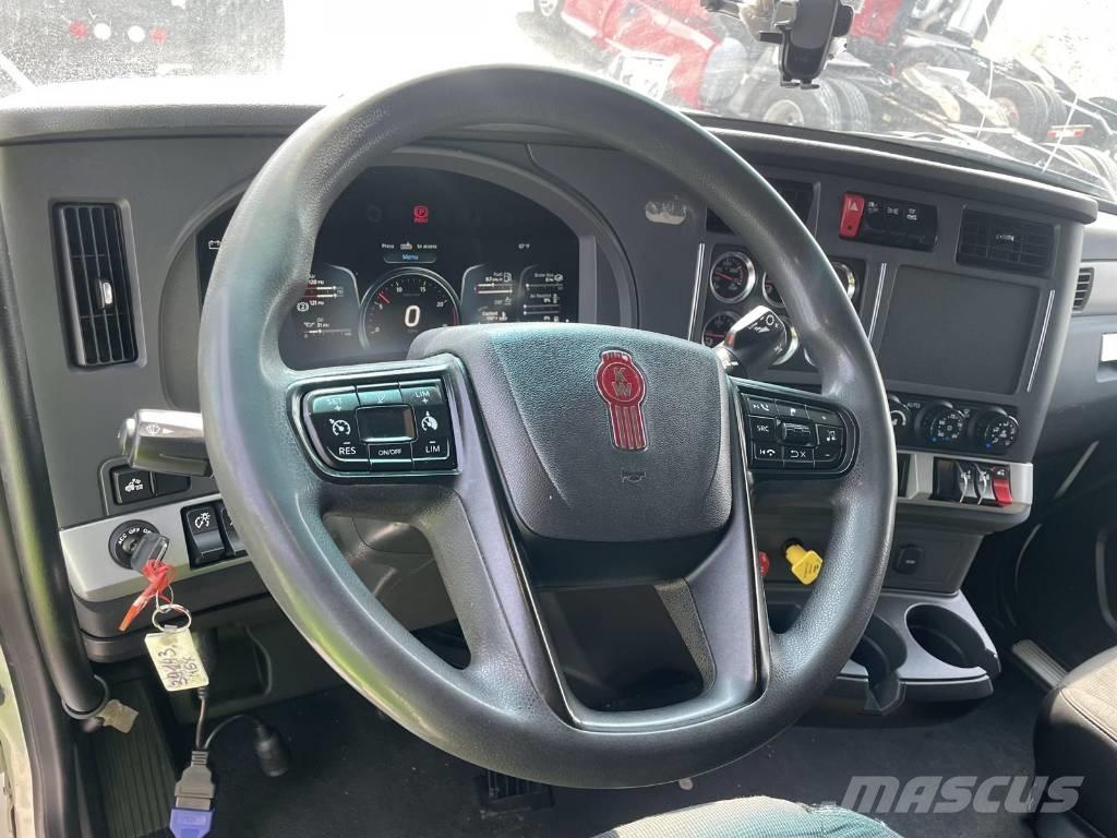 Kenworth T 680 Tractor Units