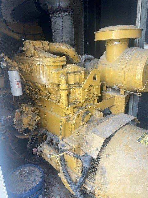 CAT XQ350, 600 Volt Diesel Generators