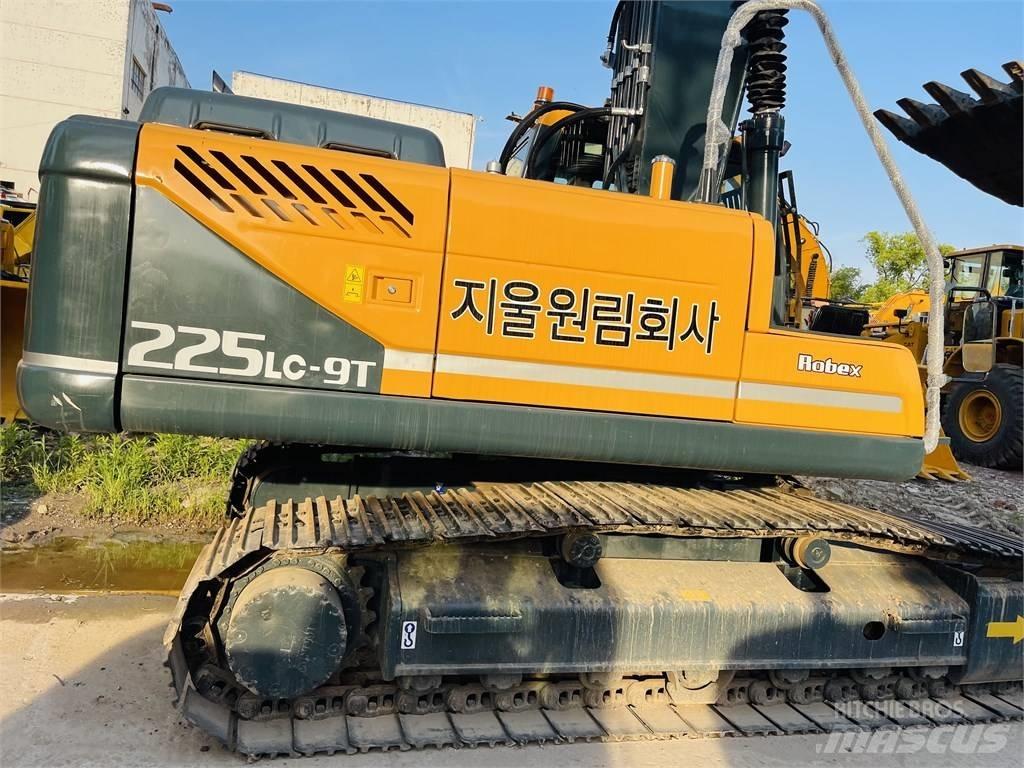 Hyundai 225 lc 9t Crawler excavators