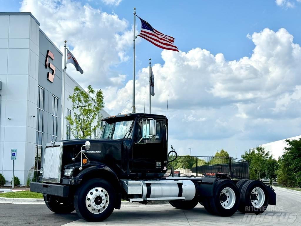Western Star 4900 Tractor Units