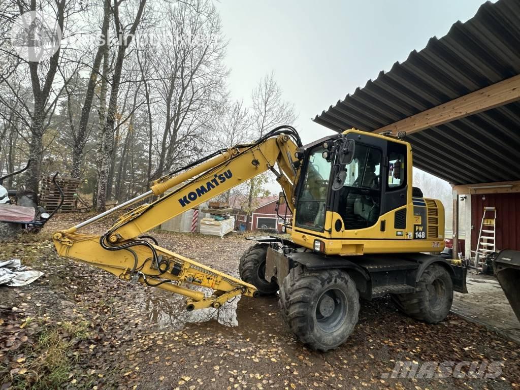 Komatsu PW 148-8 Wheeled excavators
