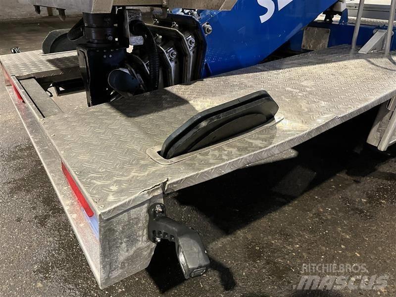 Palfinger P 260 B Truck & Van mounted aerial platforms