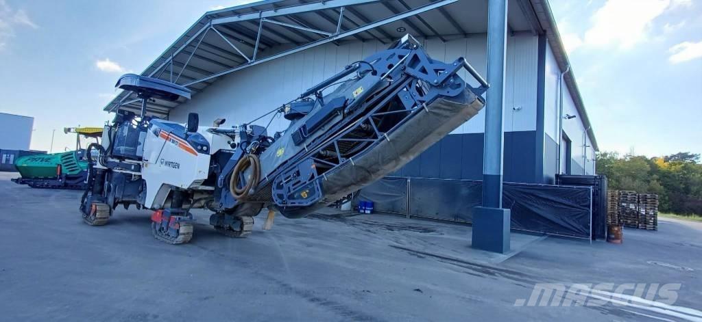 Wirtgen W 100 CFi Asphalt cold milling machines