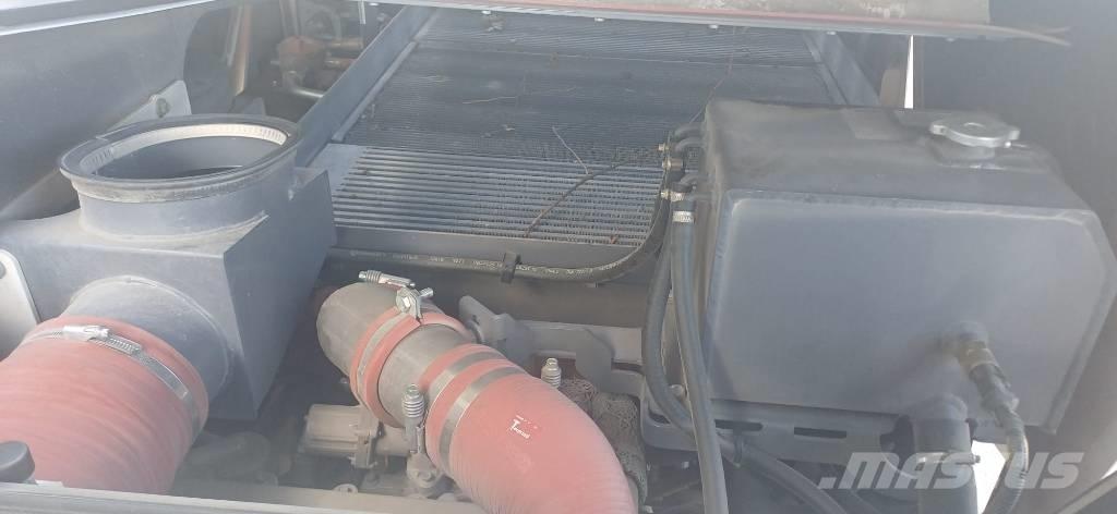 Wirtgen W 100 CFi Asphalt cold milling machines
