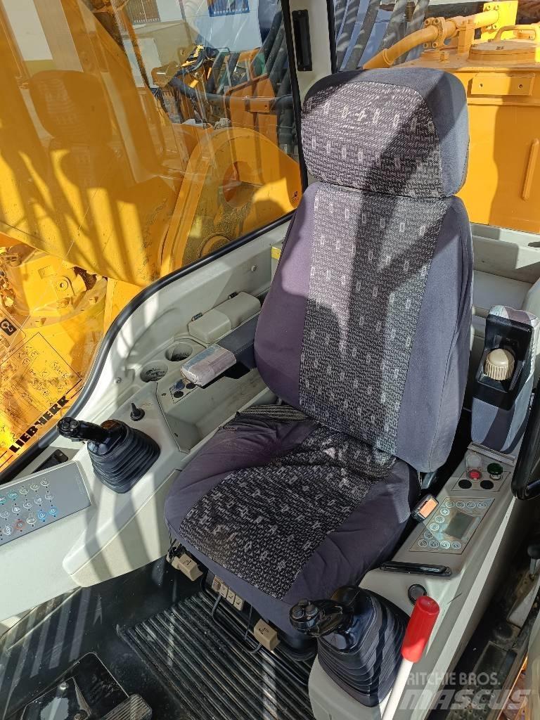 Liebherr R974C Crawler excavators
