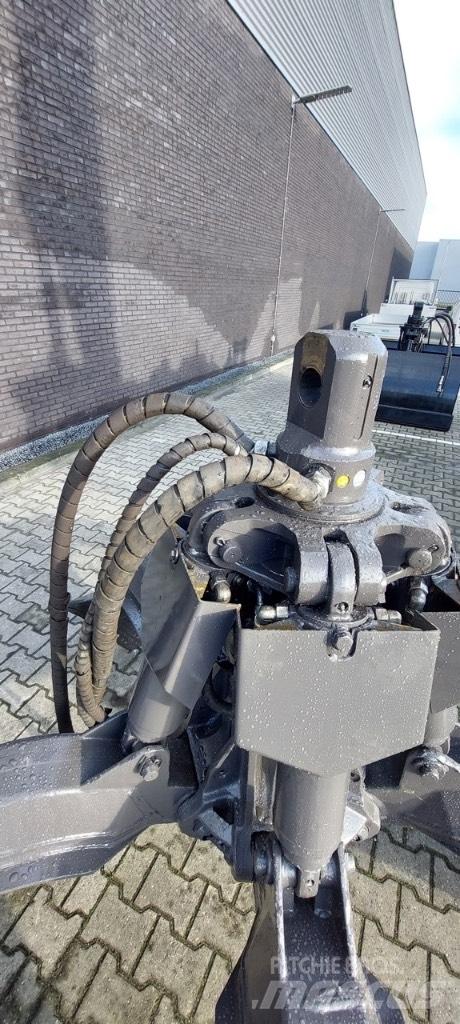 Fuchs 600L Grijper Grapples