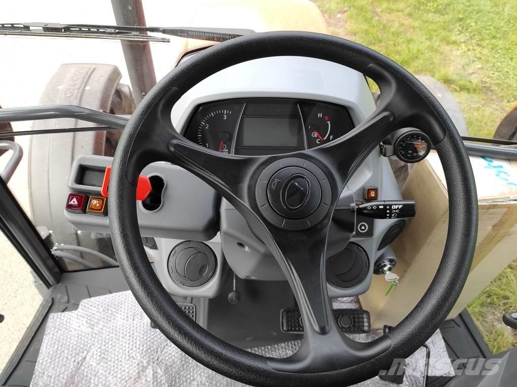 Kubota M4073 Tractors