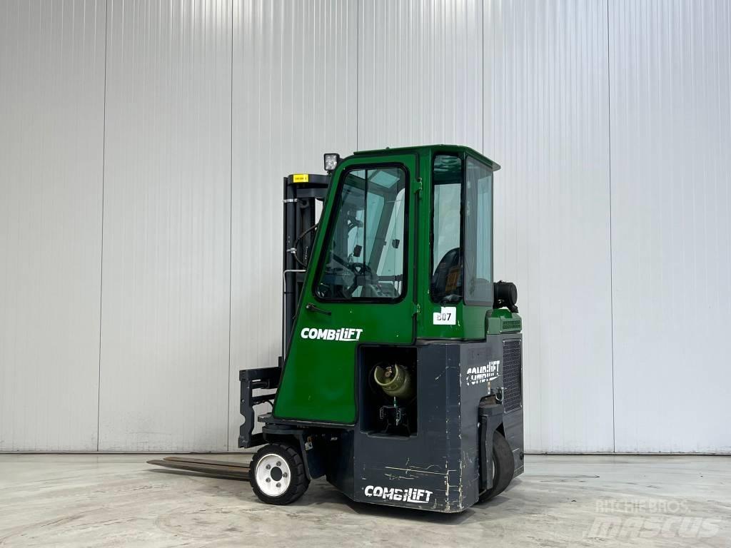 Combilift CB2500 lpg 4-way reach trucks
