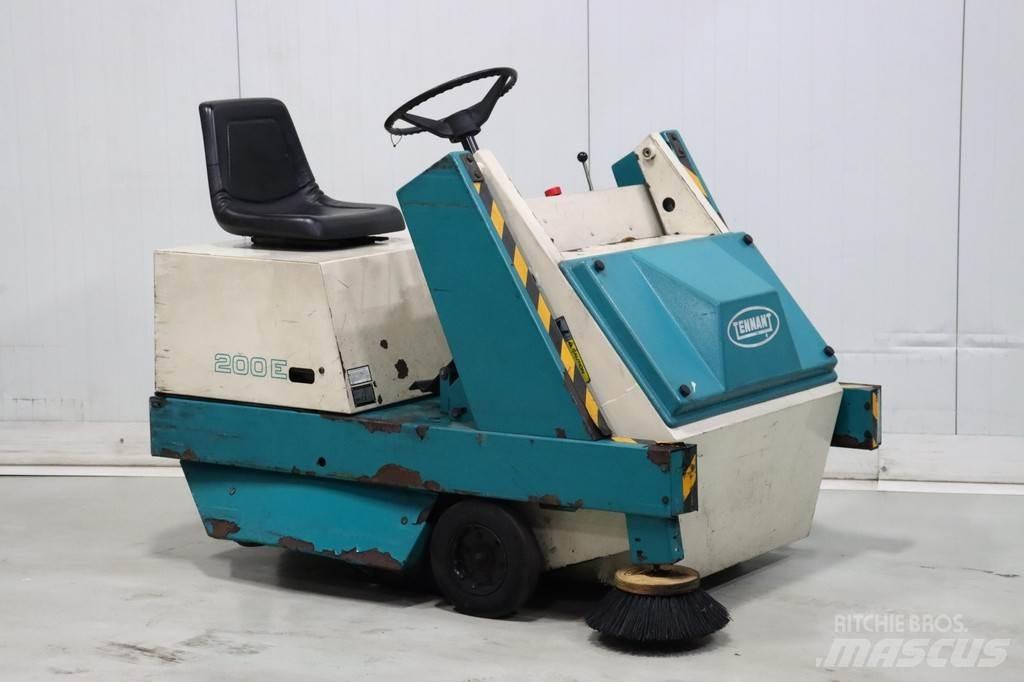 Tennant 200E Sweepers