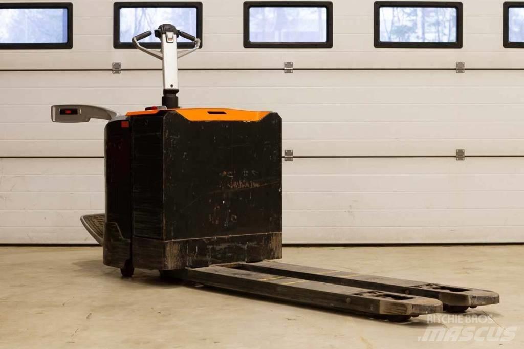 Rocla TP 20 AC H Low lifter with platform
