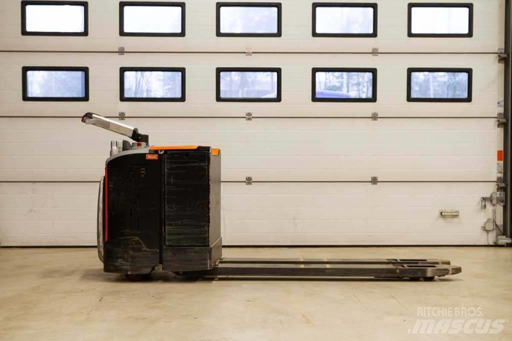 Rocla TP 20 AC H Low lifter with platform