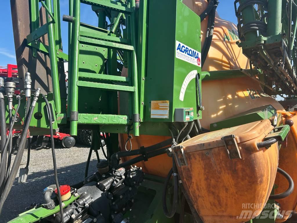 Amazone UX 5200 Trailed sprayers