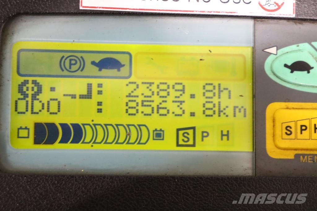 Toyota 7FBMF30 Electric forklift trucks