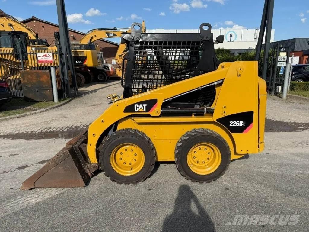 CAT 216B3 Skid steer loaders