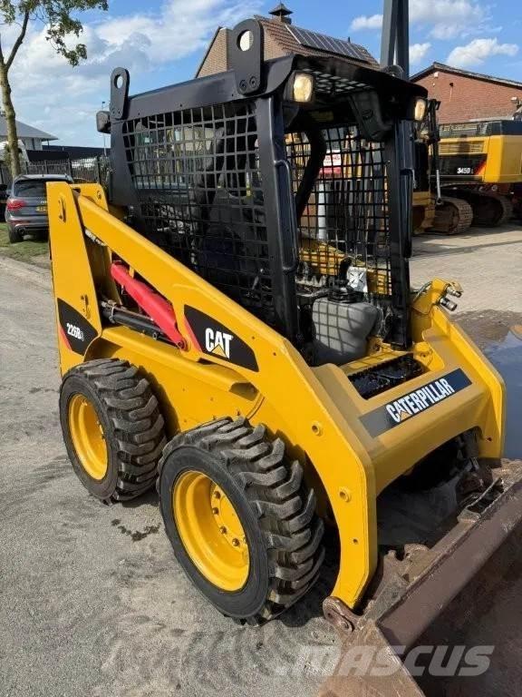 CAT 216B3 Skid steer loaders