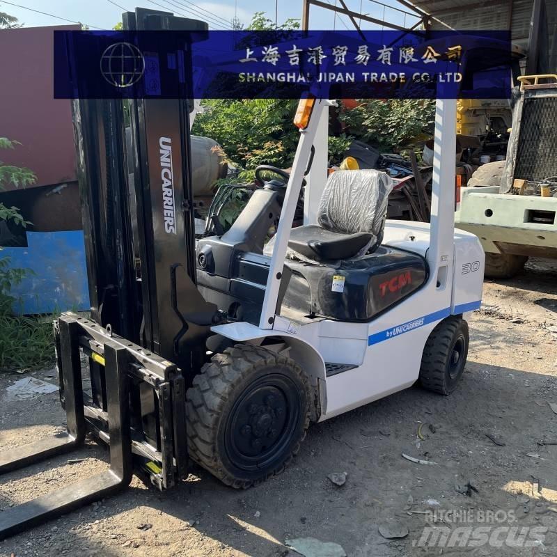 TCM FD 30 Diesel trucks