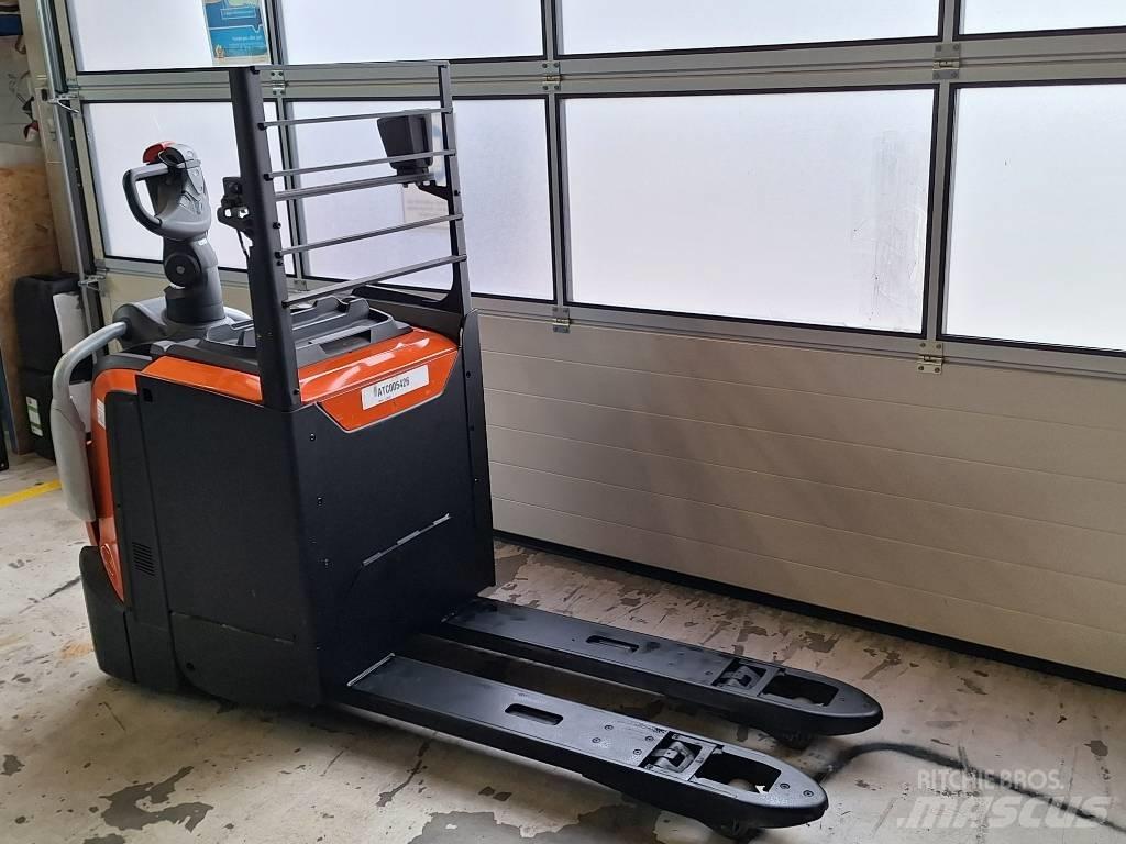 BT LPE220 Low lifter