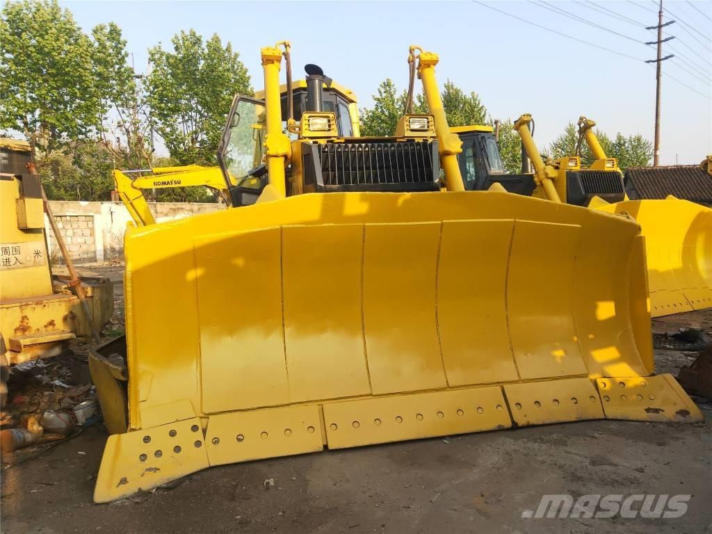 Komatsu D155AX-5 Crawler dozers