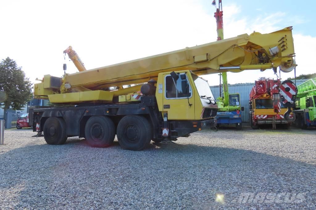 Grove GMK 3050 All terrain cranes