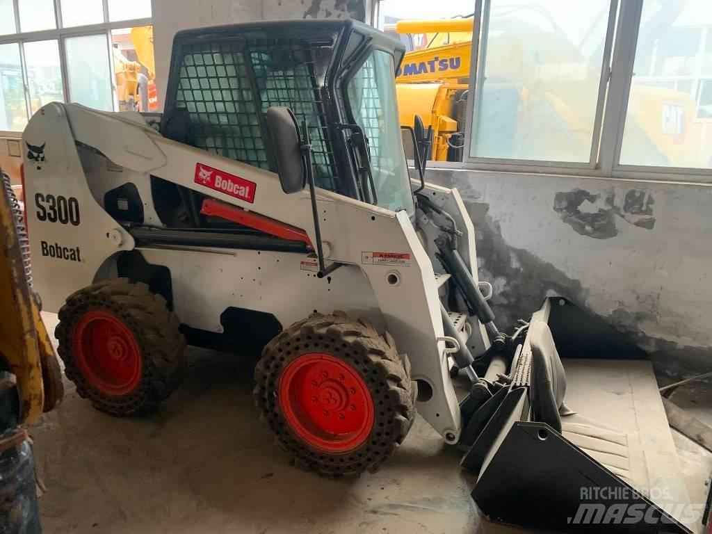 Bobcat S 300 Skid steer loaders