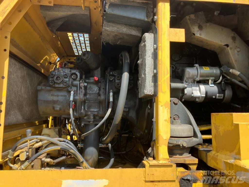 Komatsu PC 400 LC-8 Crawler excavators