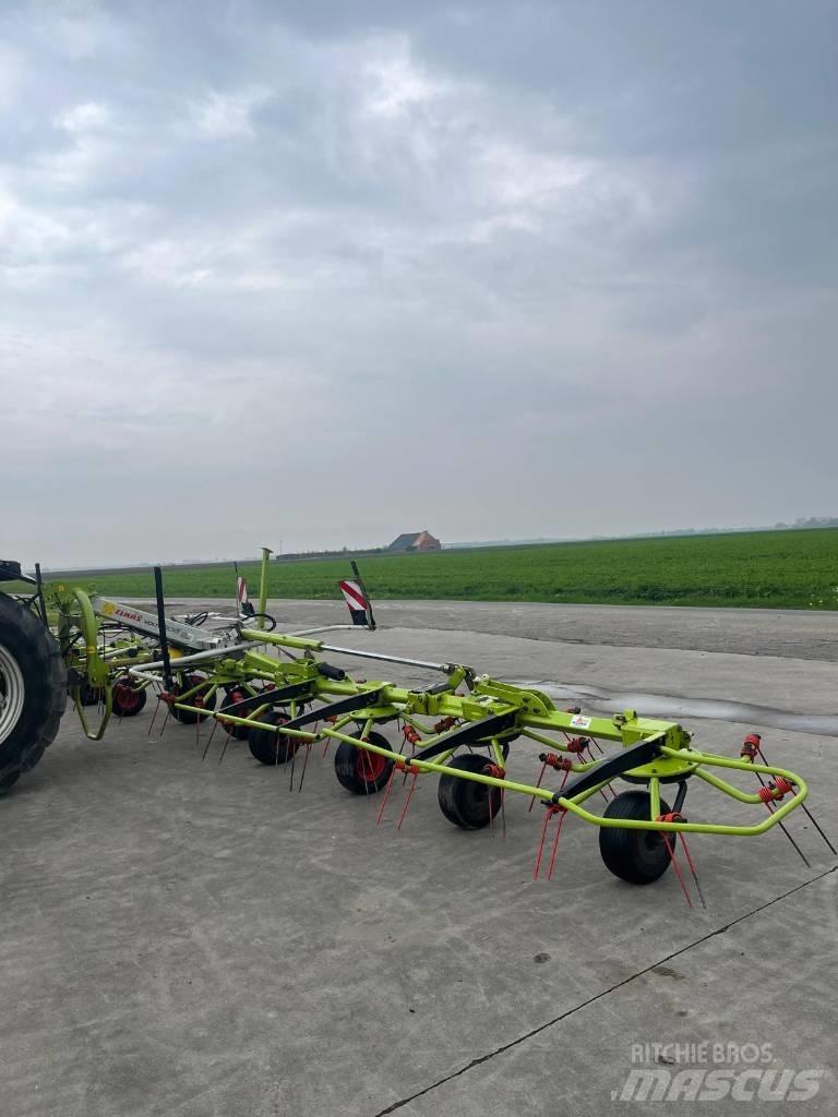CLAAS Volto 1100 Rakes and tedders
