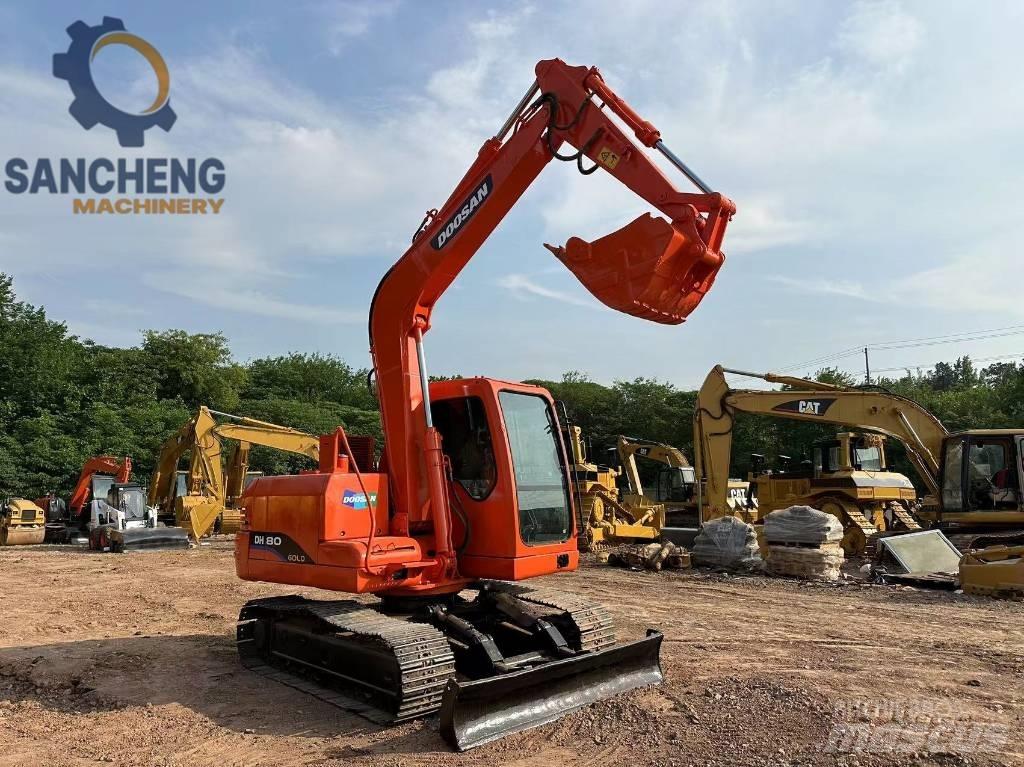 Doosan DH 80 Midi excavators  7t - 12t