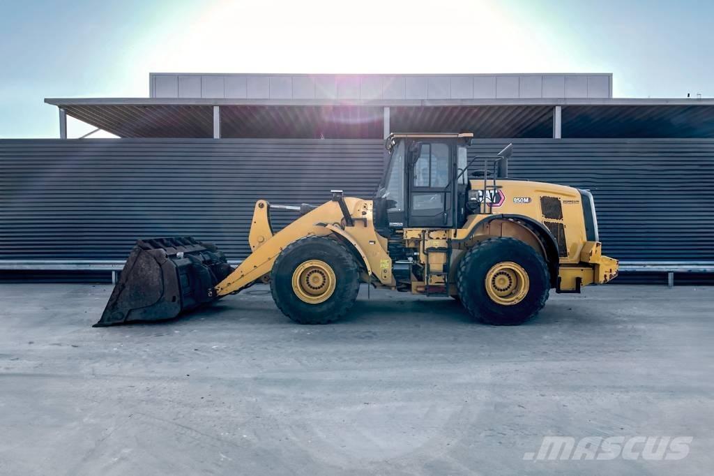 CAT 950M Wheel loaders