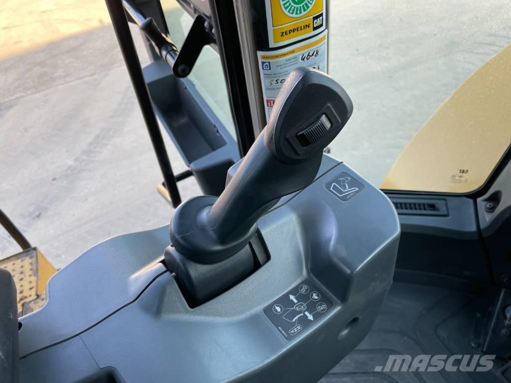 CAT 950M Wheel loaders