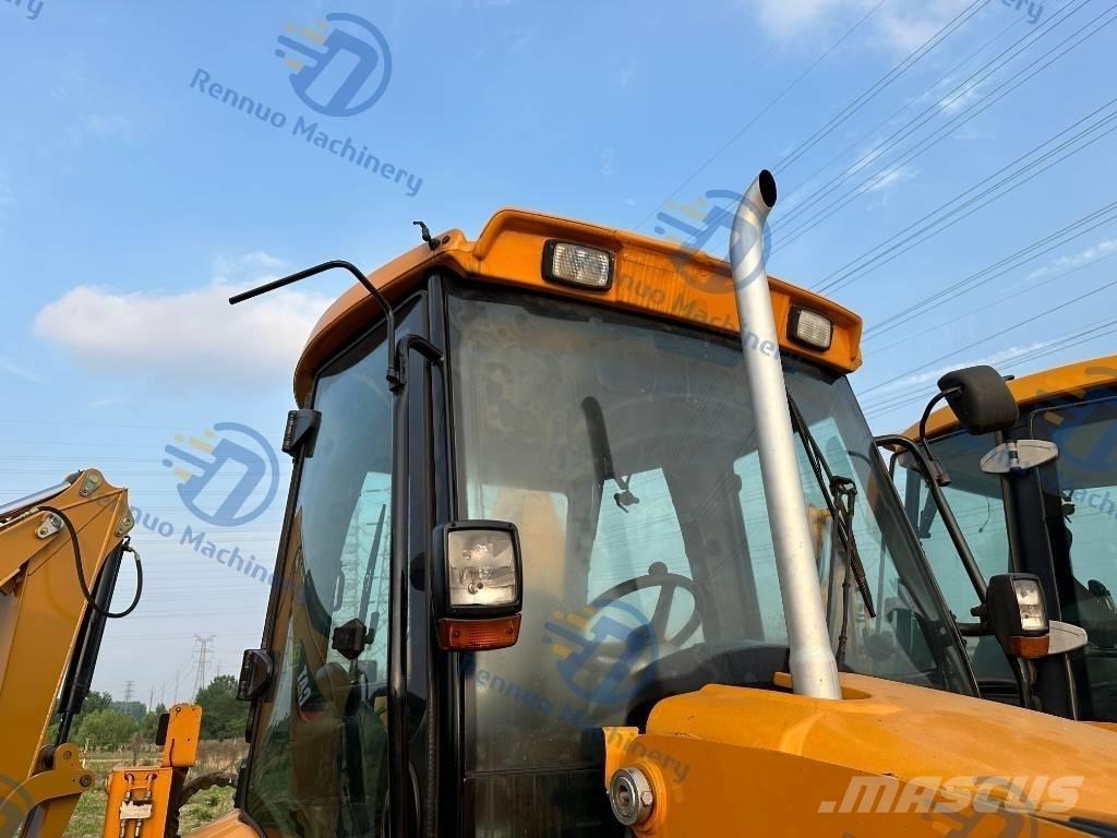 JCB 4 CX Backhoe loaders
