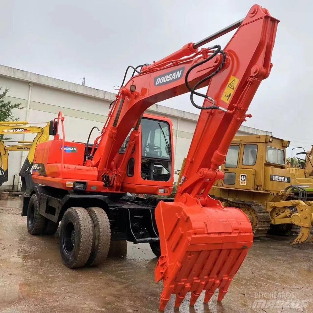 Doosan DH 150 W-7 Wheeled excavators