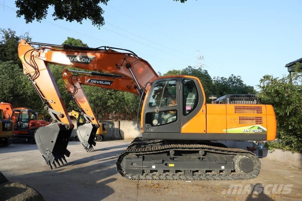 Develon DX205 Crawler excavators