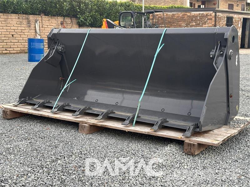 New Holland 220 Buckets