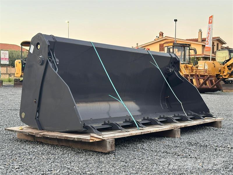 New Holland 220 Buckets