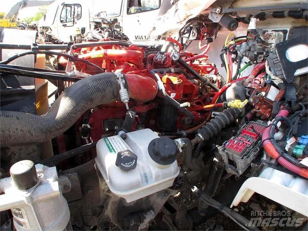 Altec DC47TR Mobile drill rig trucks