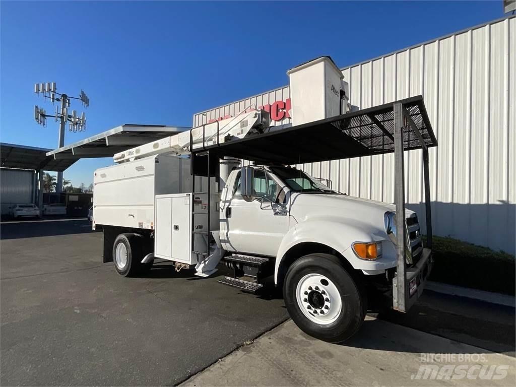 Altec LR756 FM Truck & Van mounted aerial platforms