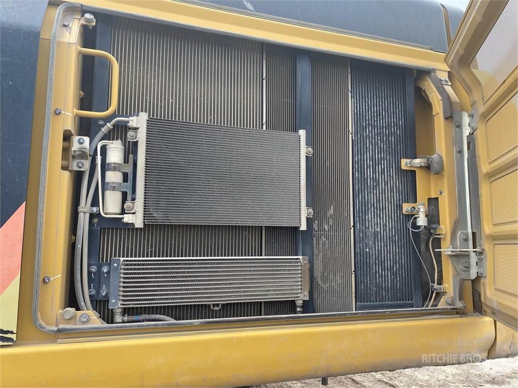 CAT 349FL Crawler excavators