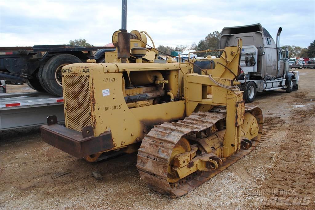 CAT 561C Pipelayer dozers