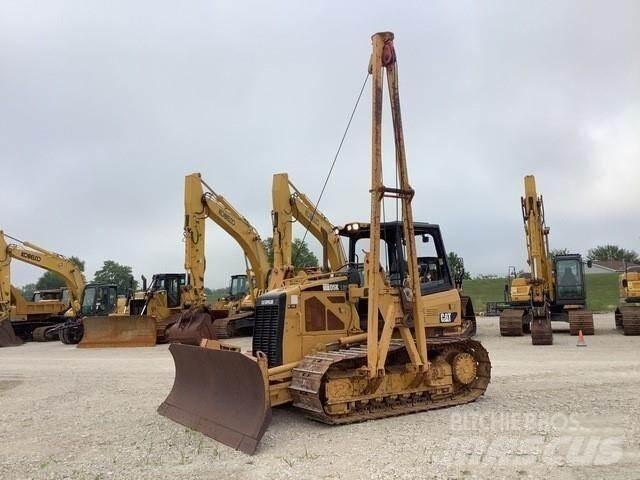CAT D5K LGP Pipelayer dozers