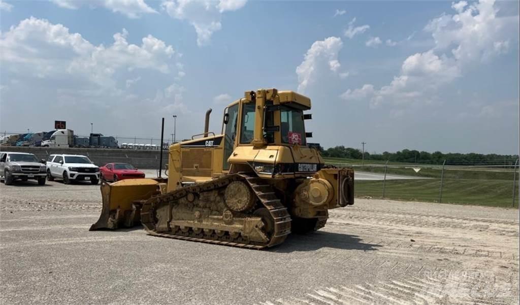 CAT D6N XL Crawler dozers