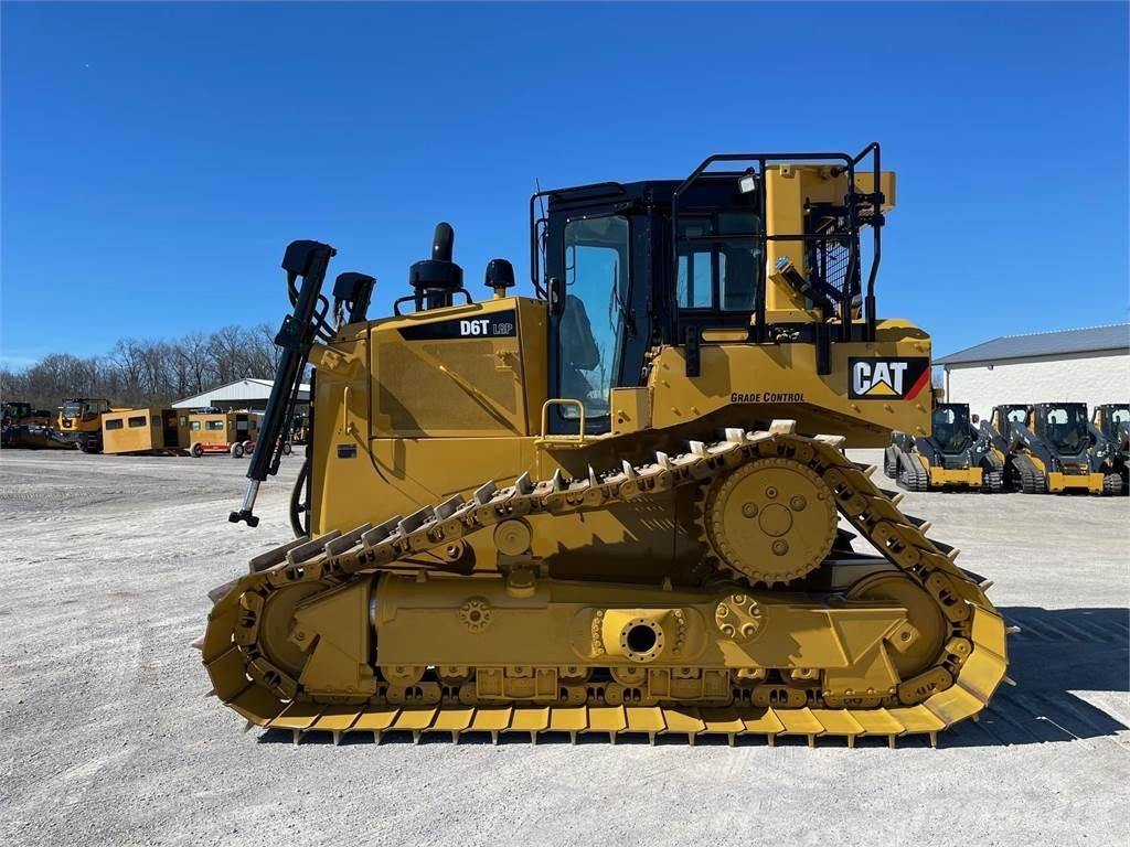CAT D6T LGP Crawler dozers